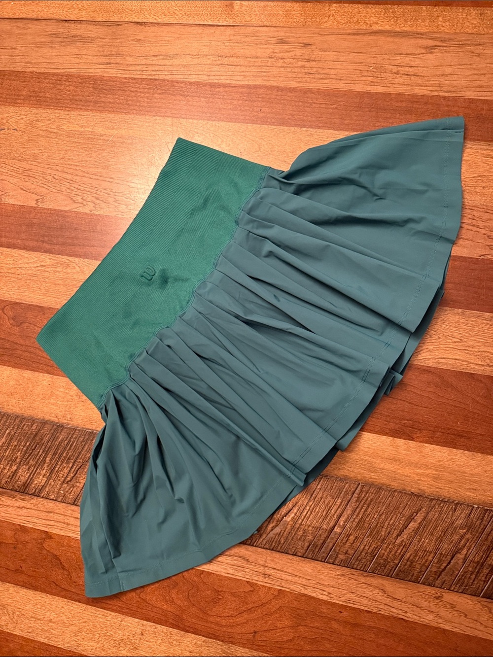Tennis Wilson M green Teal Pleated Women’s Skort -